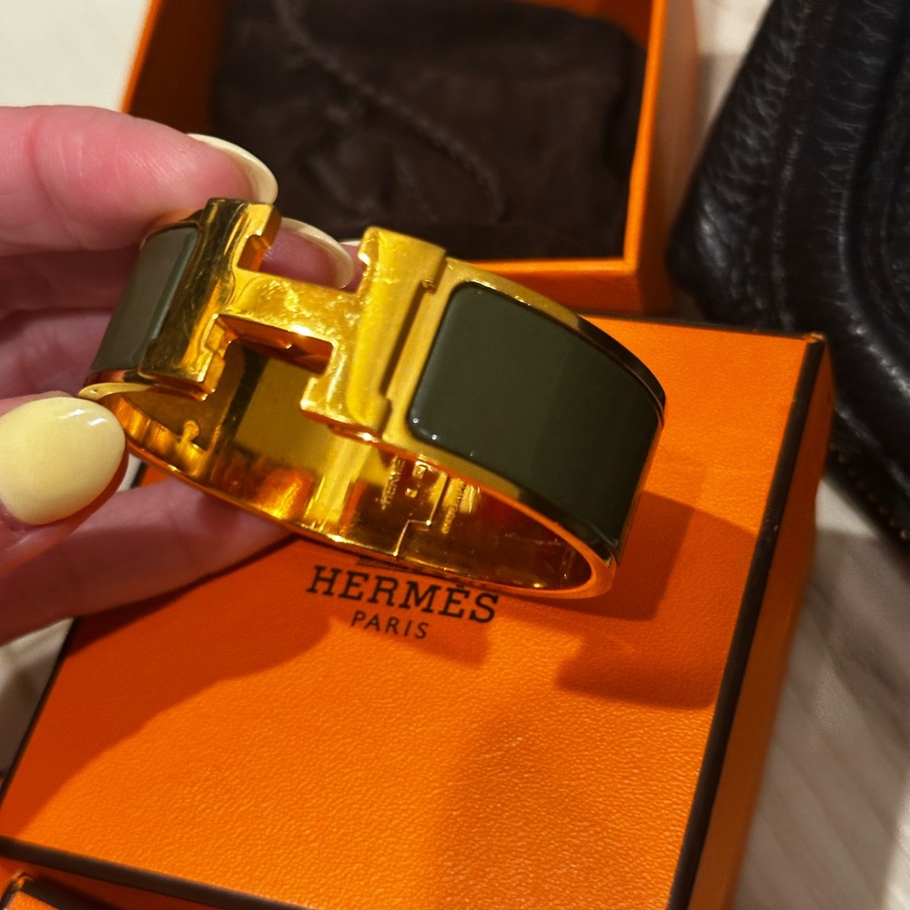 Hermès Olive & Gold Clic Clac Bracelet